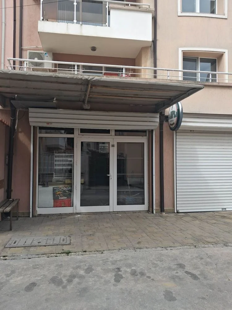 Großes Zentrum, Lebensmittelgeschäft, möbliert-0 Zentrum von Shirok, Lebensmittelgeschäft, möbliert – 0