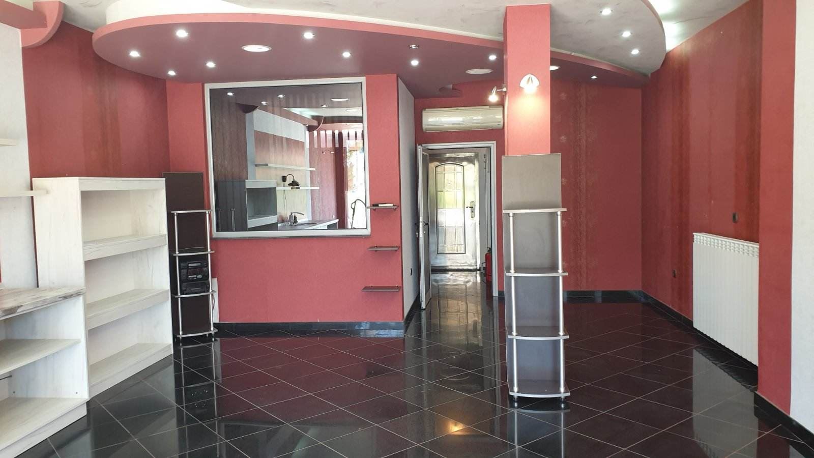 Център, Магазин, 75кв.м, партер, лукс, склад, санитарен възел - 0