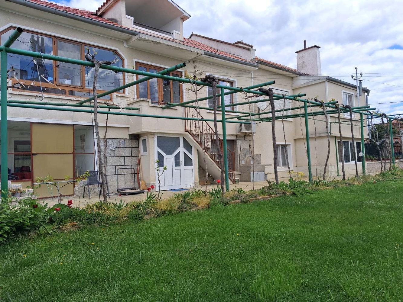 кв. Речица, Двуетажна Масивна Къща, Двор - 650 кв.м. - 0