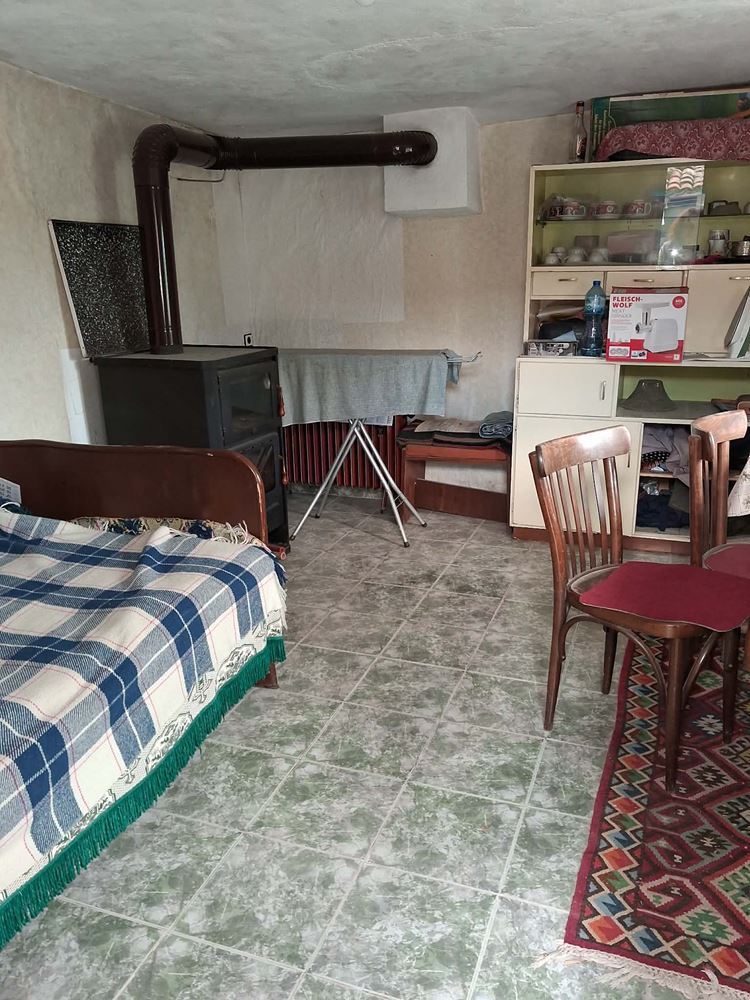 кв. Речица, Двуетажна Масивна Къща, Двор - 650 кв.м. - 0