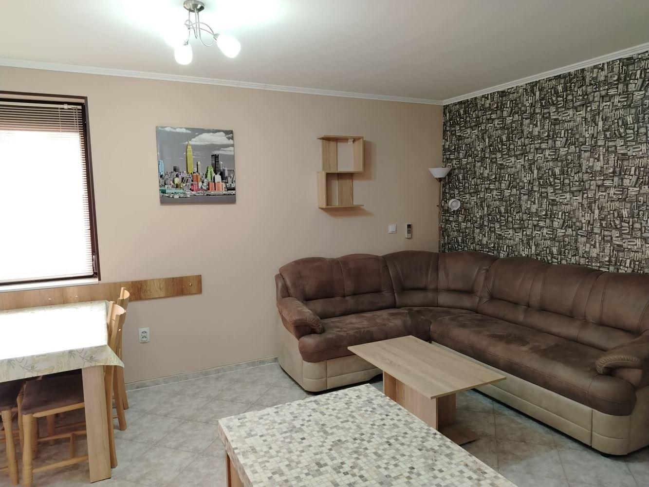 Двустаен апартамент под наем в кв. Сини камъни - напълно обзаведен - 0