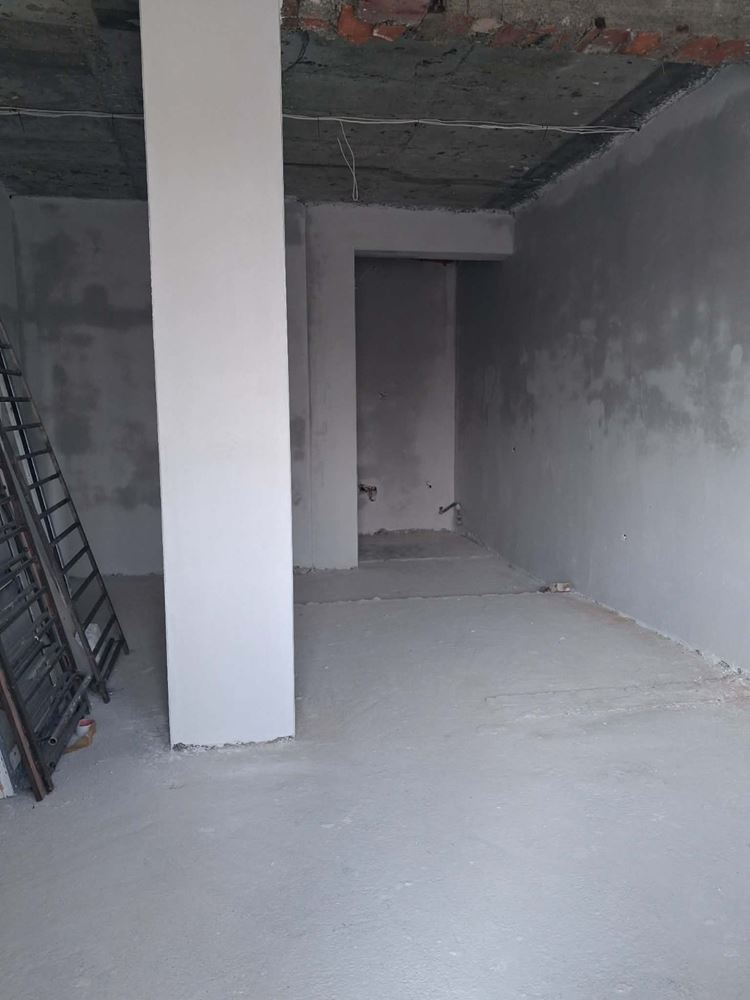 Продава се двустаен апартамент в кв. Дружба в новострояща се сграда - 0