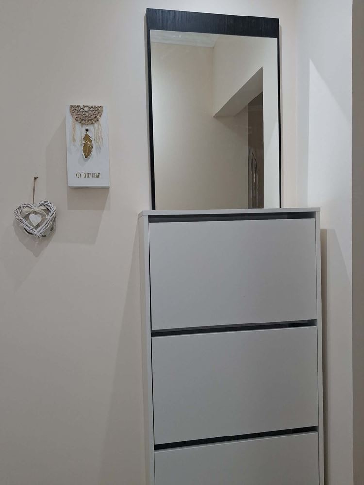 Център, Двустаен Апартамент, Първи Наематели - 0