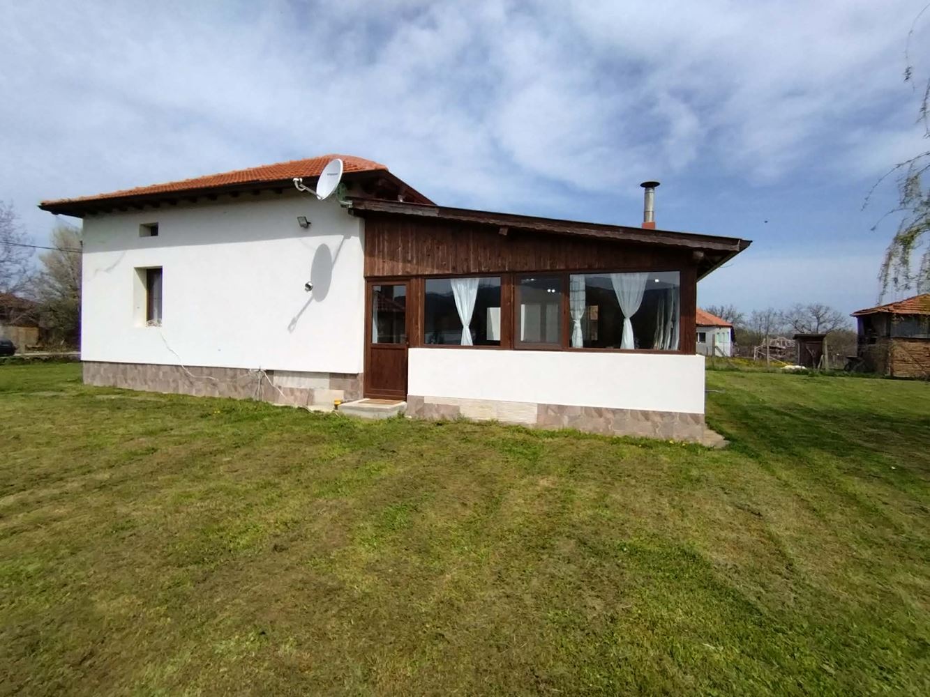 Уникален селски имот с автентичен дух в с. Божевци – близо до Сливен и Елена-0 Уникален селски имот с автентичен дух в с. Божевци – близо до Сливен и Елена - 0