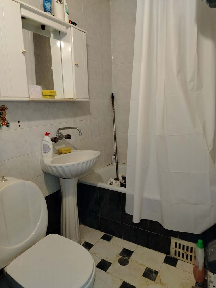 Светъл и уютен апартамент с панорама и голяма тераса в кв. Колю Фичето - 0