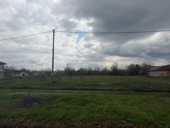 гр.Кермен парцел с отстъпено право на строеж за сграда - 0