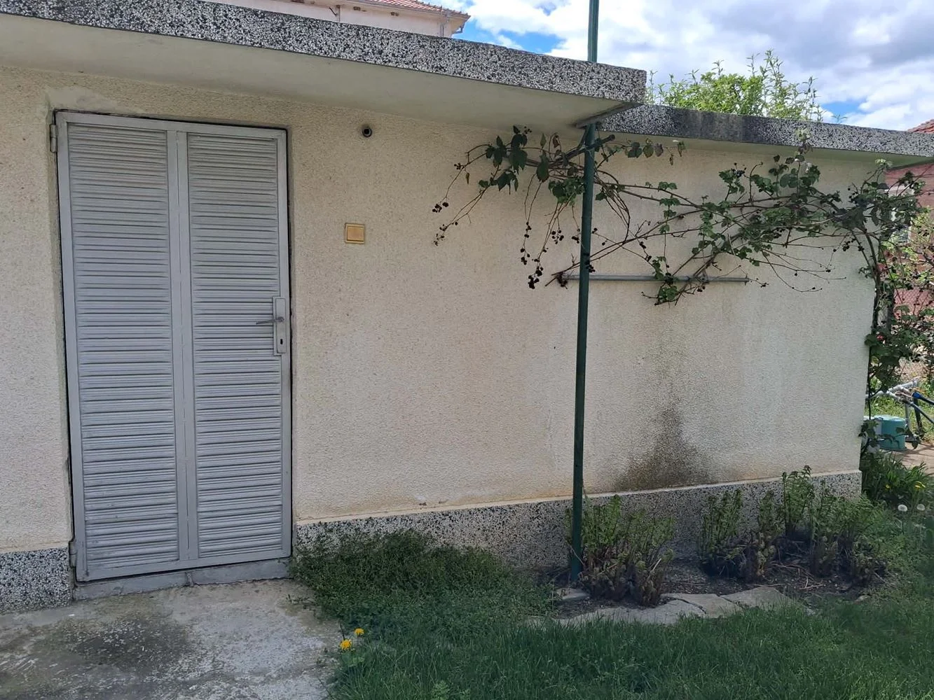 Quartal. Rechitsa, Zweistöckiges Massivhaus, Hof - 650 qm.-0 Stadtteil Rechitsa, zweistöckiges Massivhaus, Grundstück – 650 m² – 0