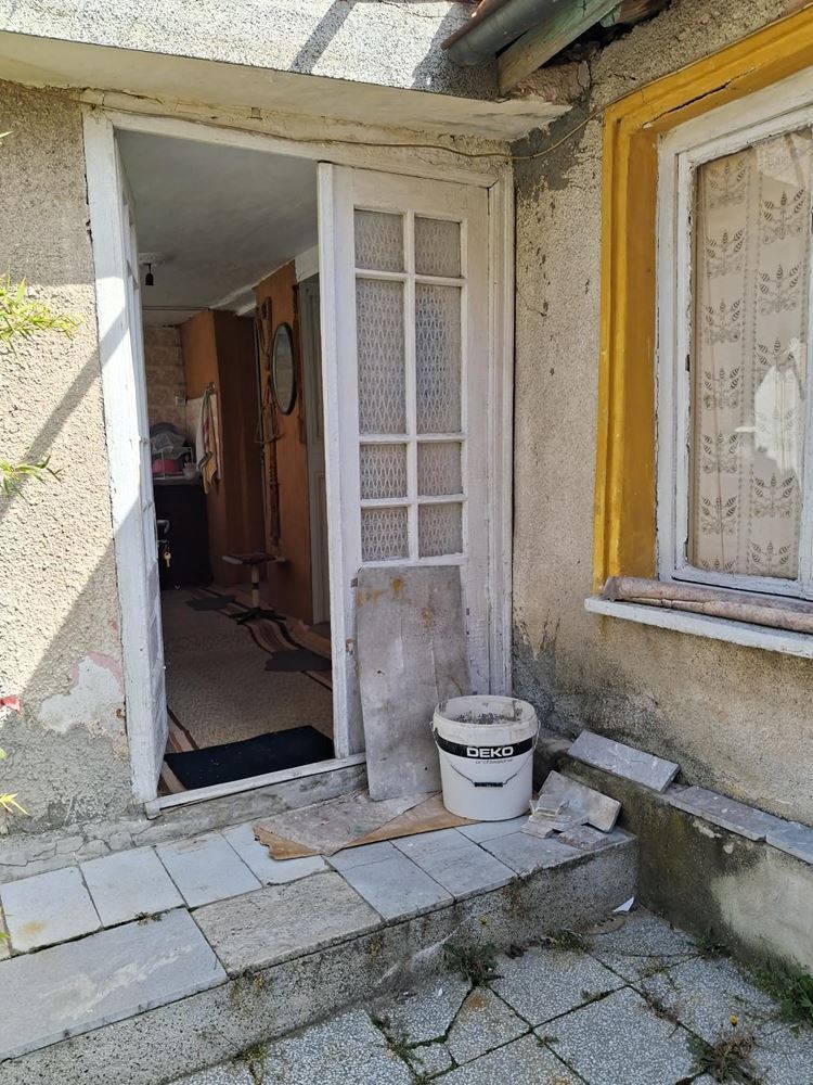 кв. Ново село, две къщи с двор 409 кв.м. - 0