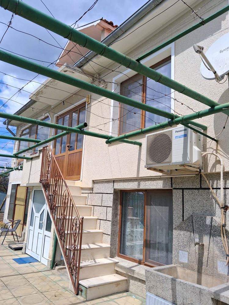 кв. Речица, Двуетажна Масивна Къща, Двор - 650 кв.м. - 0