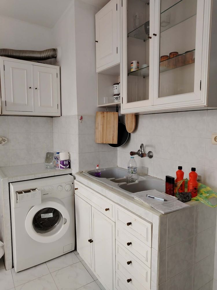 Светъл и уютен апартамент с панорама и голяма тераса в кв. Колю Фичето - 0