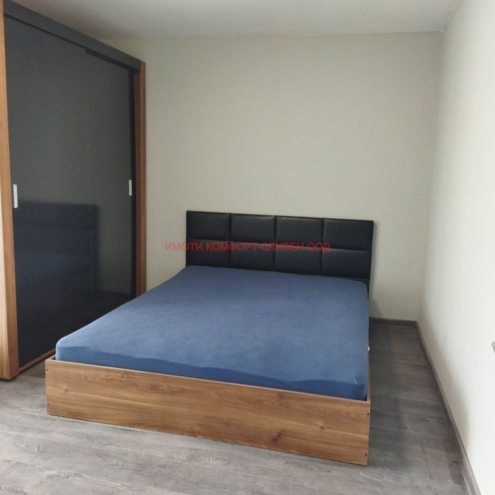 Тристаен апартамент в Центъра - 0