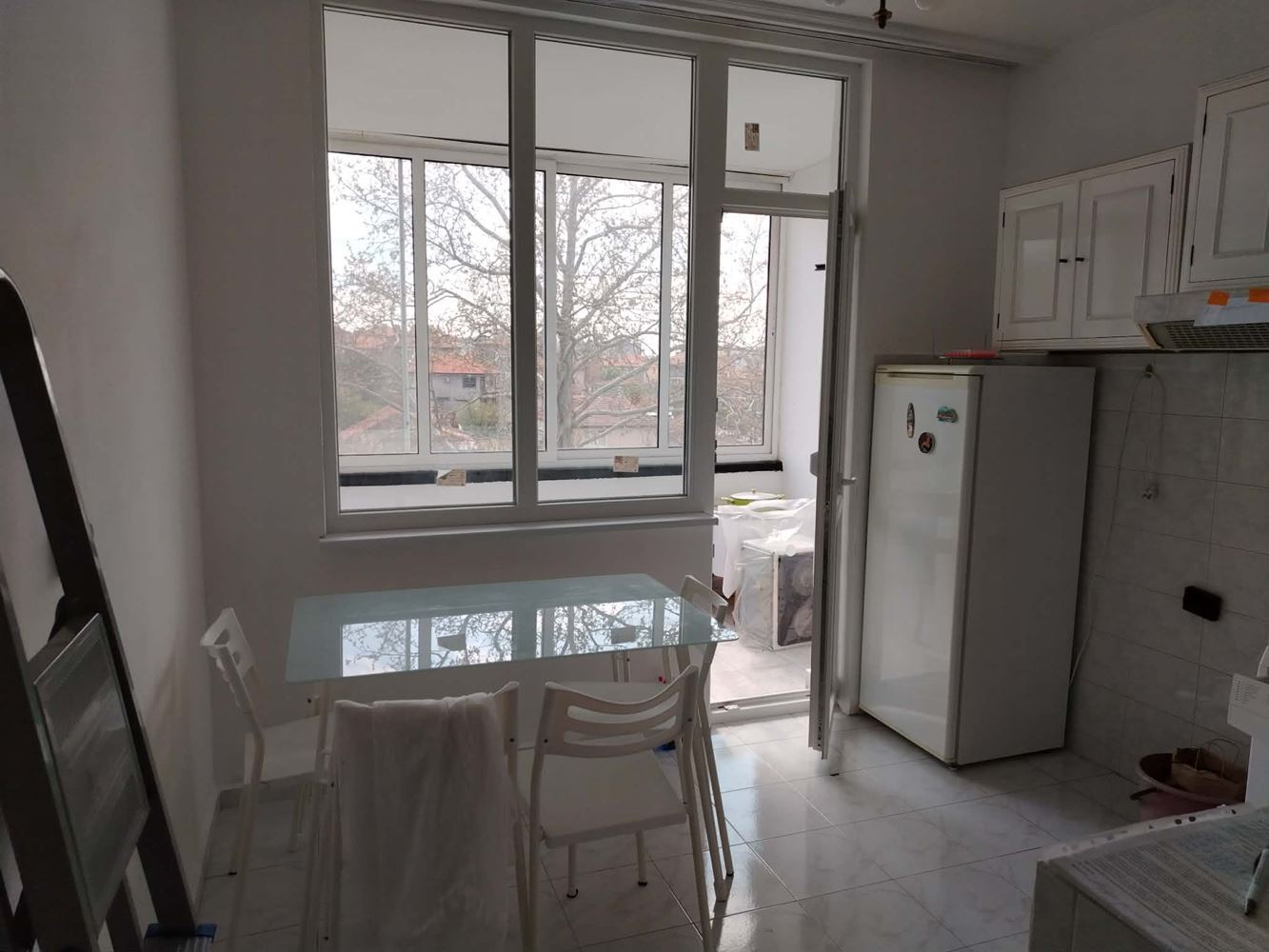 Светъл и уютен апартамент с панорама и голяма тераса в кв. Колю Фичето - 0