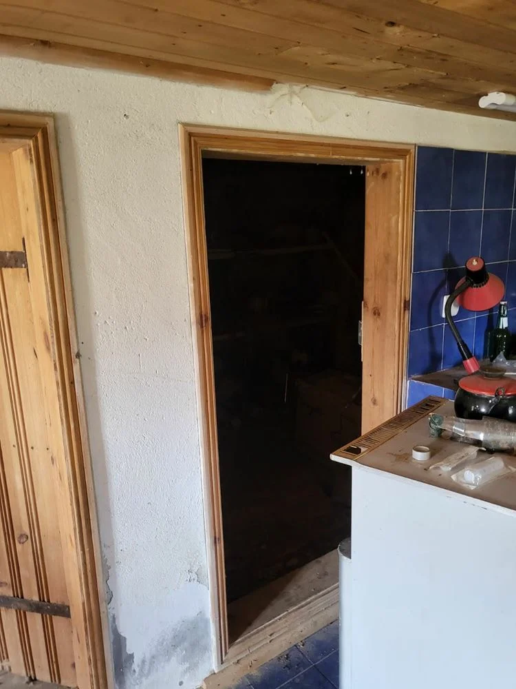Dorf Zaichari neues Haus zur Fertigstellung und ein weiteres 120 Jahre altes an 2 Etagen-0 Dorf Zaichari: ein neues Haus, das noch fertiggestellt werden muss, und ein weiteres 120 Jahre altes, zweistöckiges Haus – 0