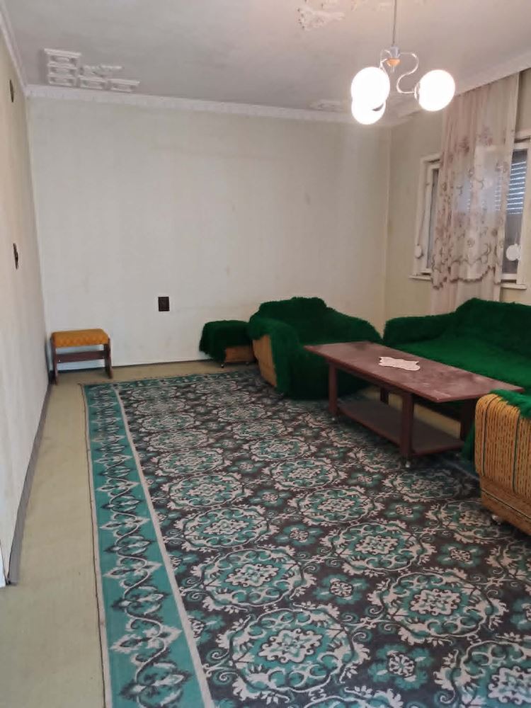 село Ковачите,масивна къща на два етажа с двор 1800 кв.м.-0 село Ковачите,масивна къща на два етажа с двор 1800 кв.м. - 0