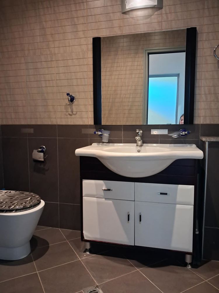 Center, Shop, 75sq.m, ground floor, luxury, warehouse, bathroom-0 Център, Магазин, 75кв.м, партер, лукс, склад, санитарен възел - 0