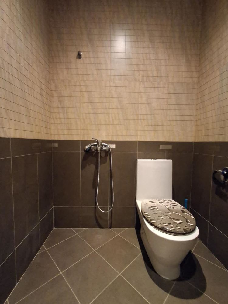 Center, Shop, 75sq.m, ground floor, luxury, warehouse, bathroom-0 Център, Магазин, 75кв.м, партер, лукс, склад, санитарен възел - 0