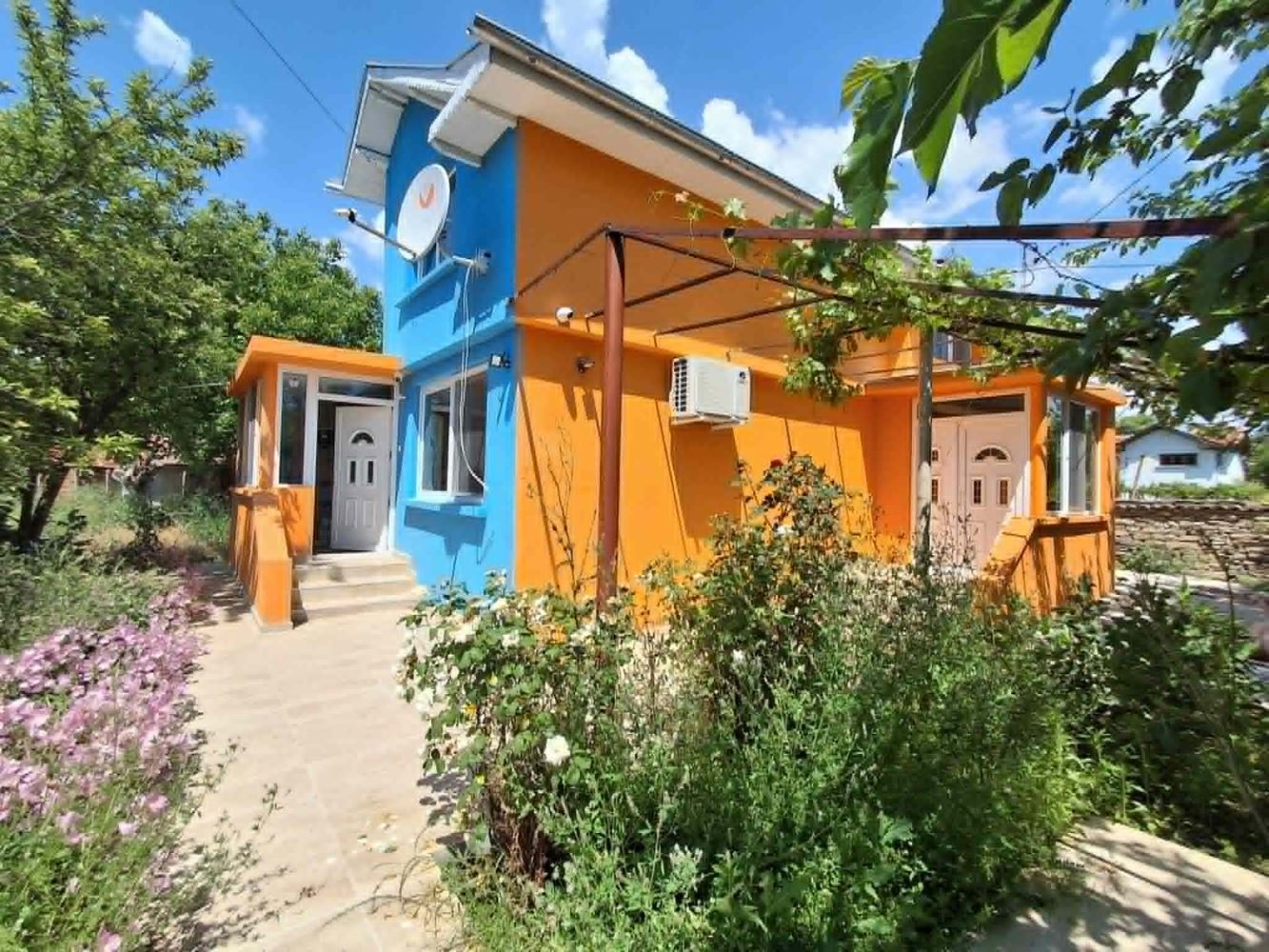 С. Коньово, Двуетажна Къща, Център, Санирана, Кладенец - 0