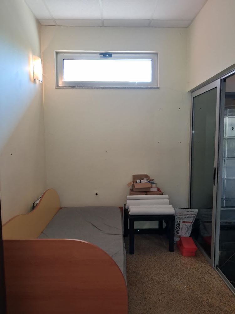 Center, Shop, 75sq.m, ground floor, luxury, warehouse, bathroom-0 Център, Магазин, 75кв.м, партер, лукс, склад, санитарен възел - 0