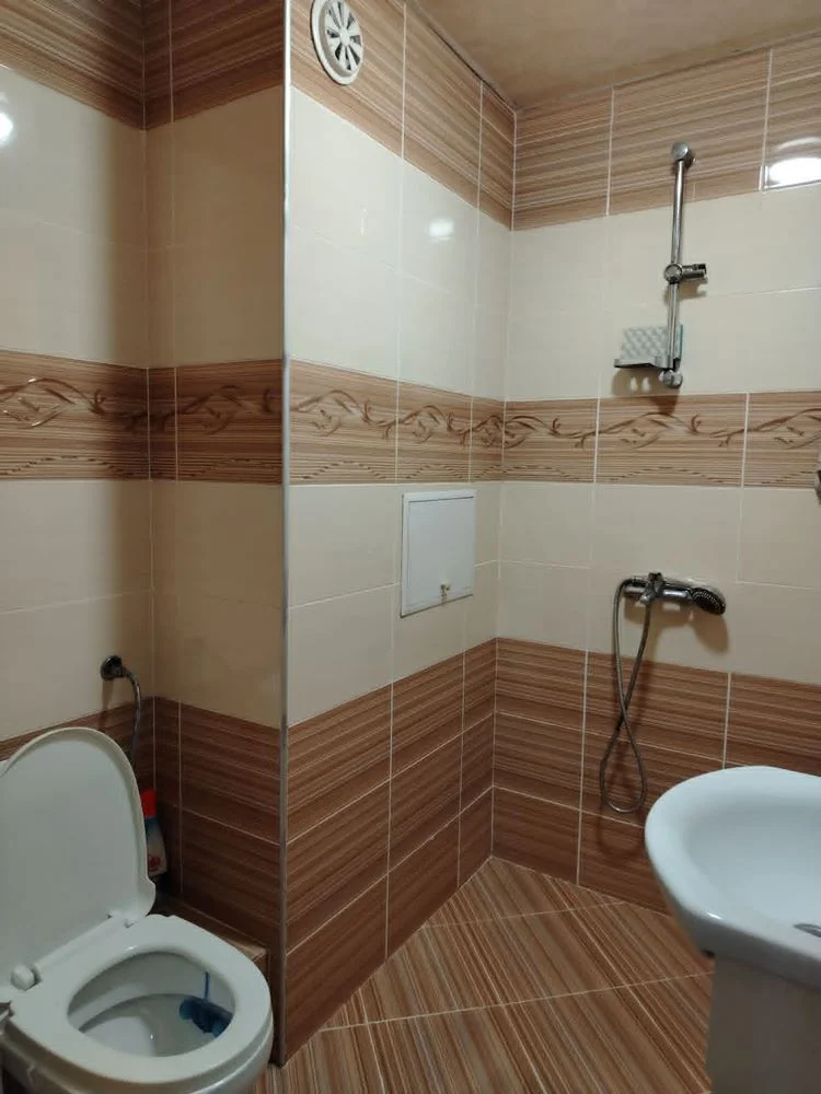 Quartal. Druschba, Ein-Zimmer-Wohnung, bereit zu bewegen in, saniert-0 Stadtteil Druzhba, Zweizimmerwohnung, bezugsfertig, saniert – 0