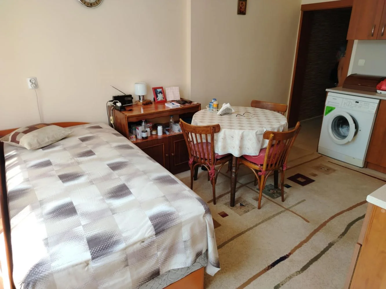 Meter von Largo, Ein-Zimmer-Wohnung, Backstein, nach der Renovierung, niedrigen Boden-0 Nur wenige Meter vom Largo entfernt, 2-Zimmer-Wohnung, Backsteinbau, renoviert, unteres Stockwerk – 0