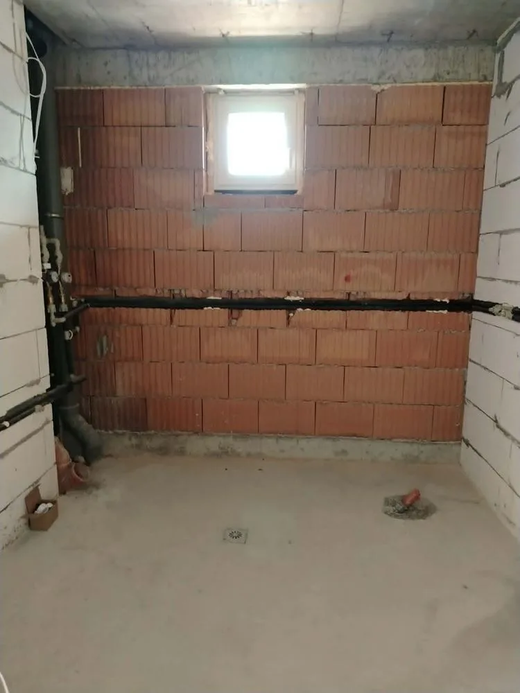 Mehrzimmerwohnung im idealen Stadtzentrum, Fläche 266qm, Grundstück 53qm, Garage-0 Mehrzimmerwohnung im idealen Stadtzentrum, Wohnfläche 266 m², Grundstücksfläche 53 m², Garage – 0