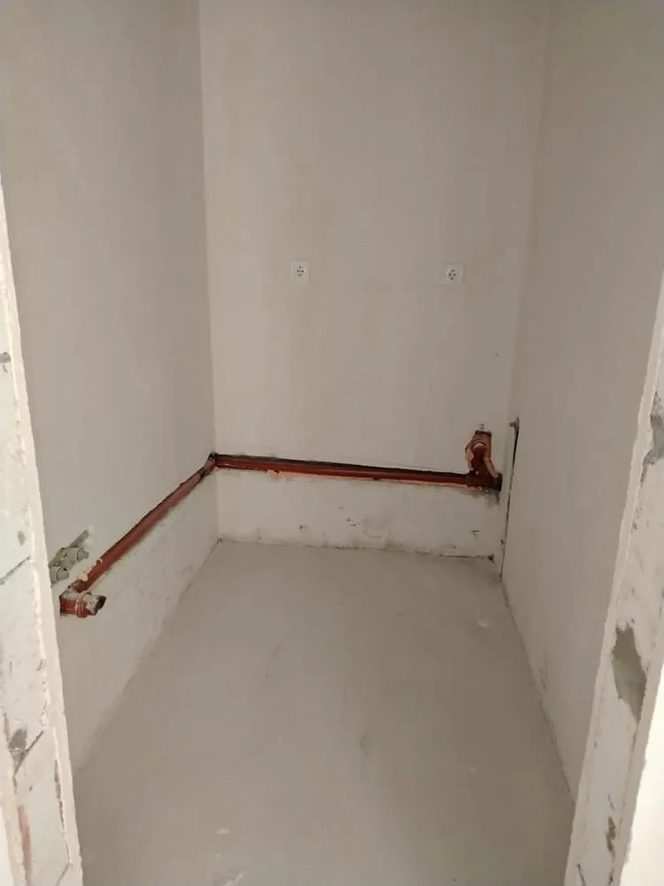 Mehrzimmerwohnung im idealen Stadtzentrum, Fläche 266qm, Grundstück 53qm, Garage-0 Mehrzimmerwohnung im idealen Stadtzentrum, Wohnfläche 266 m², Grundstücksfläche 53 m², Garage – 0