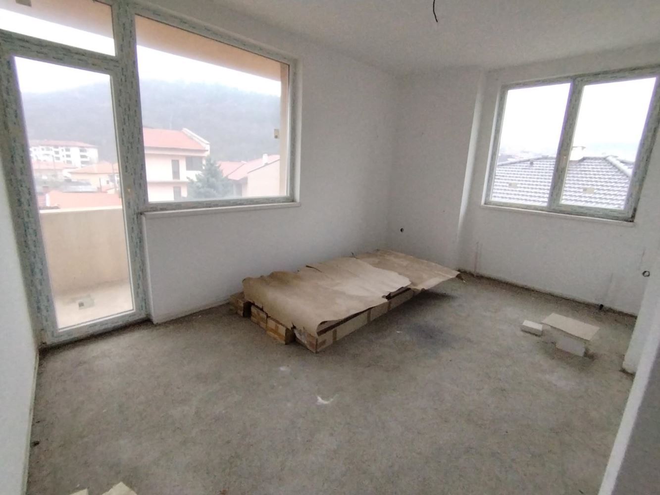 Şehir merkezinde, 3 yatak odalı yeni inşaat daire, mükemmel konum ve düzen-0 ЦГЧ, Апартамент ново строителство с 3 спални, отлично разположение и разпределение - 0