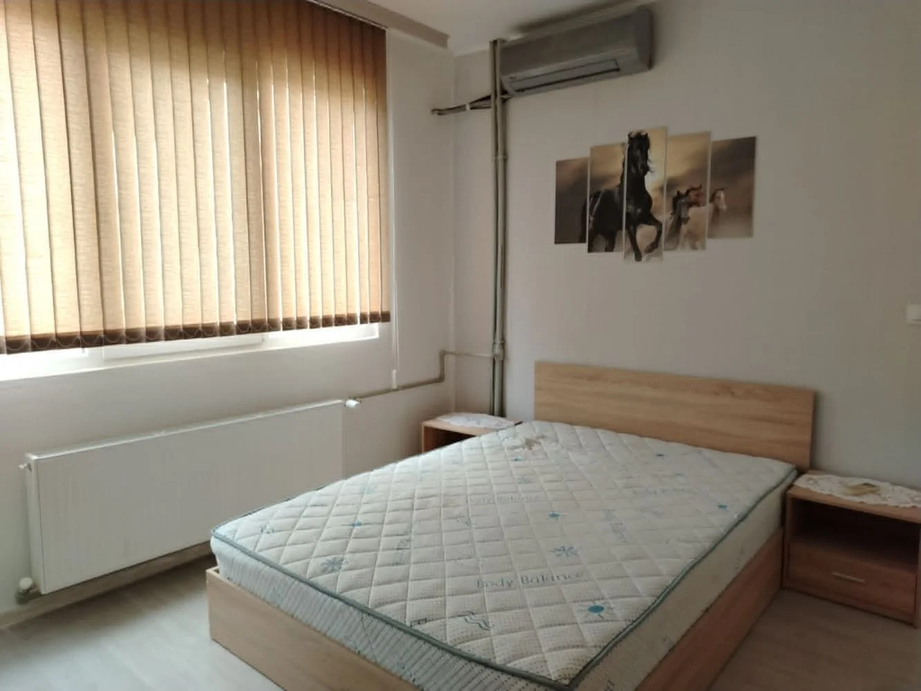 Zu verkaufen: Zweizimmer-Plattenbauwohnung mit Zentralheizung – Stadtteil Stoyan Zaimov-0 Продава се двустаен панелен апартамент с ТЕЦ - кв. Стоян Заимов - 0