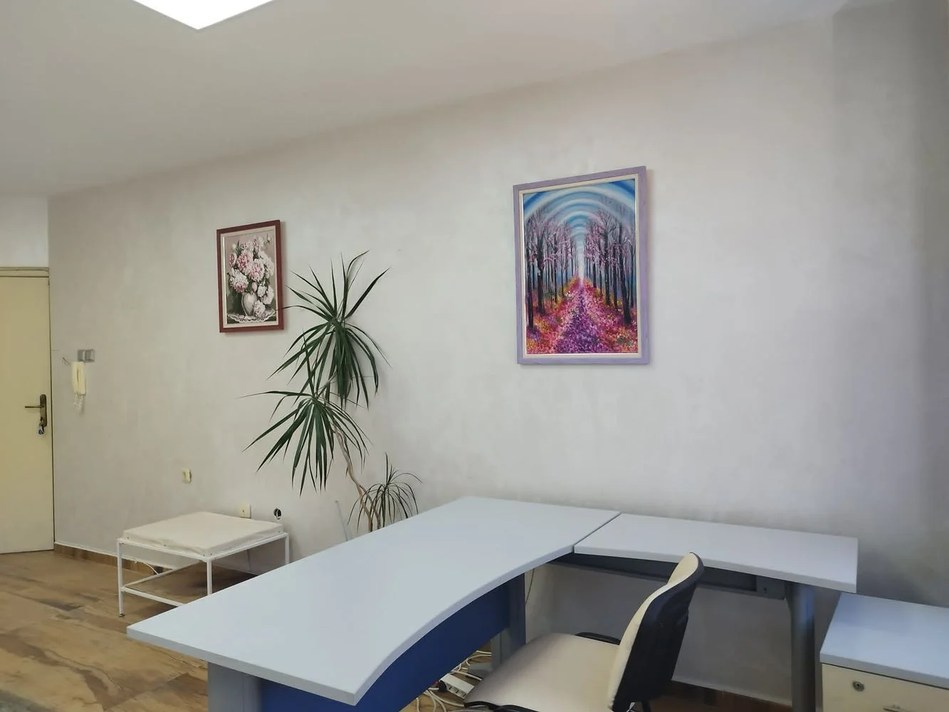 Blvd. Hadji Dimitar, Vollständig eingerichtetes und renoviertes Büro im Bürogebäude-0 Hadzhi-Dimitar-Boulevard, Vollständig möbliertes und renoviertes Büro in einem Bürogebäude – 0