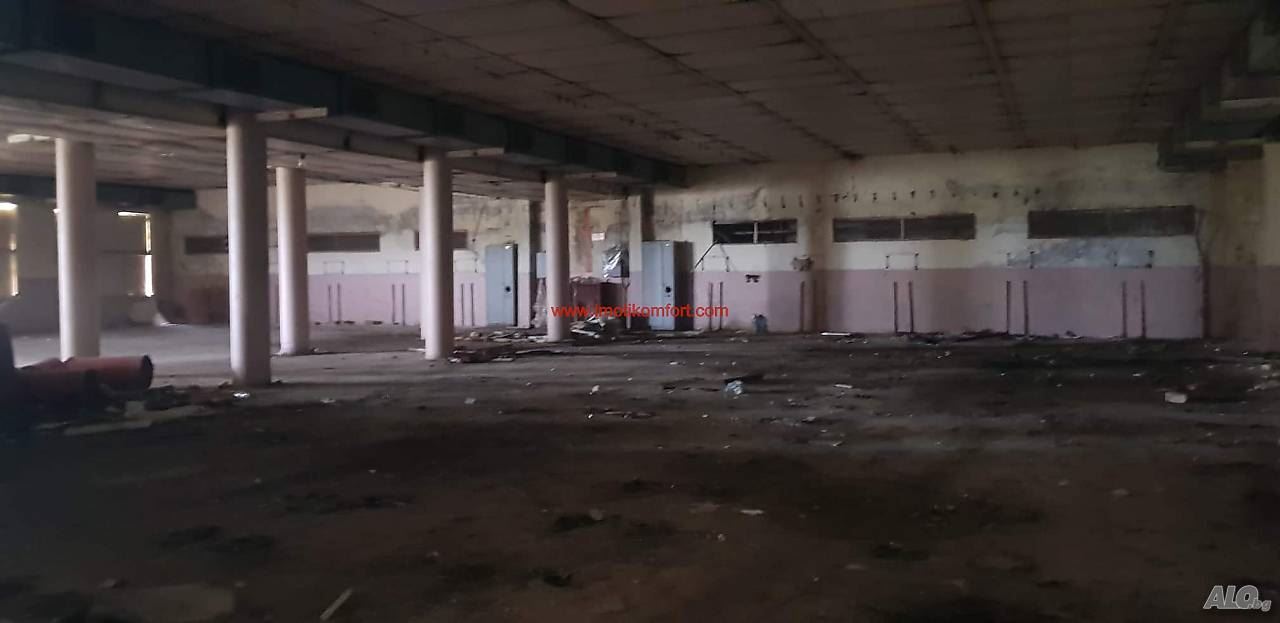 гр. Кермен, промишлен имот с двор 22000кв.м. и промишлена сграда 7000кв.м. фабрика - 0