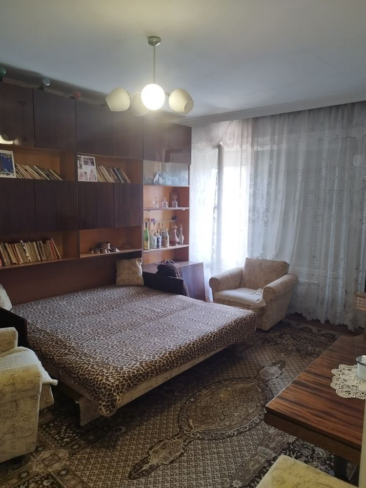 кв. Дружба, Двустаен апартамент с отлично изложение, три самостоятелни стаи-0 кв. Дружба, Двустаен апартамент с отлично изложение, три самостоятелни стаи - 0