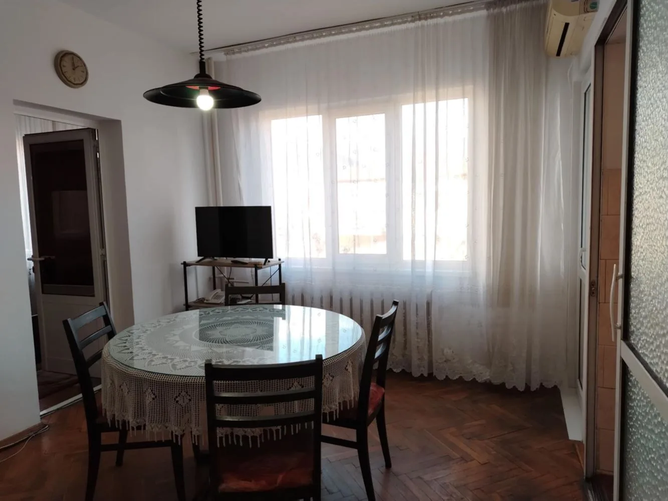 Largo, Dreizimmerwohnung, Backsteinbau, hervorragende Lage – 0. Stock Largo, Dreizimmerwohnung, Backsteinbau, hervorragende Etage – 0
