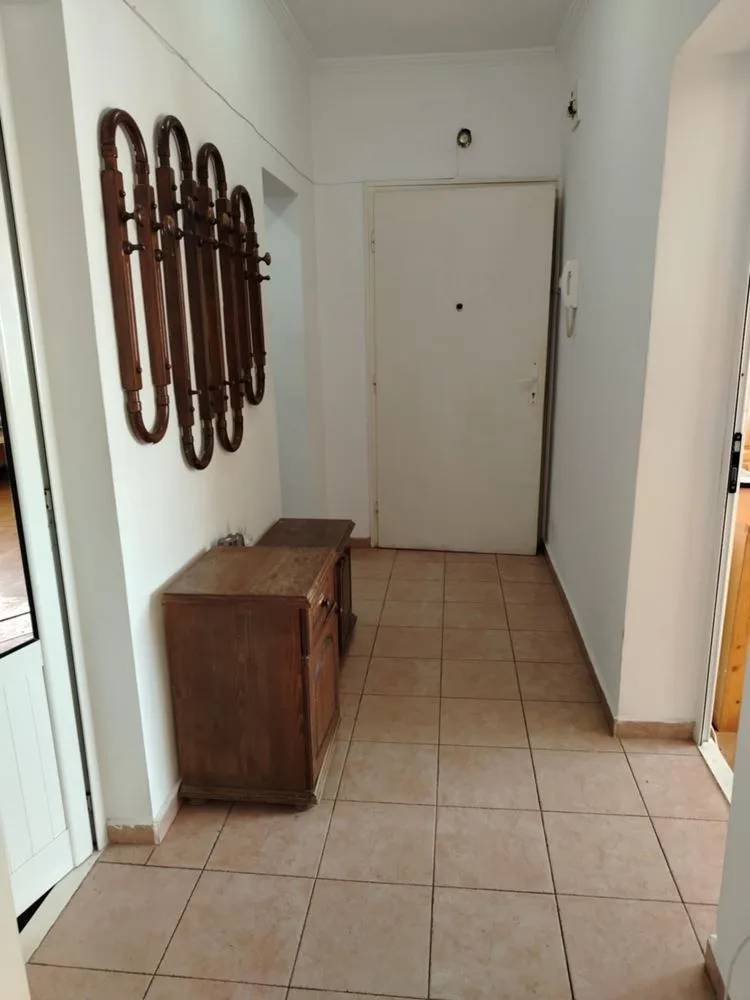 Largo, Dreizimmerwohnung, Backsteinbau, hervorragende Lage – 0. Stock Largo, Dreizimmerwohnung, Backsteinbau, hervorragende Etage – 0