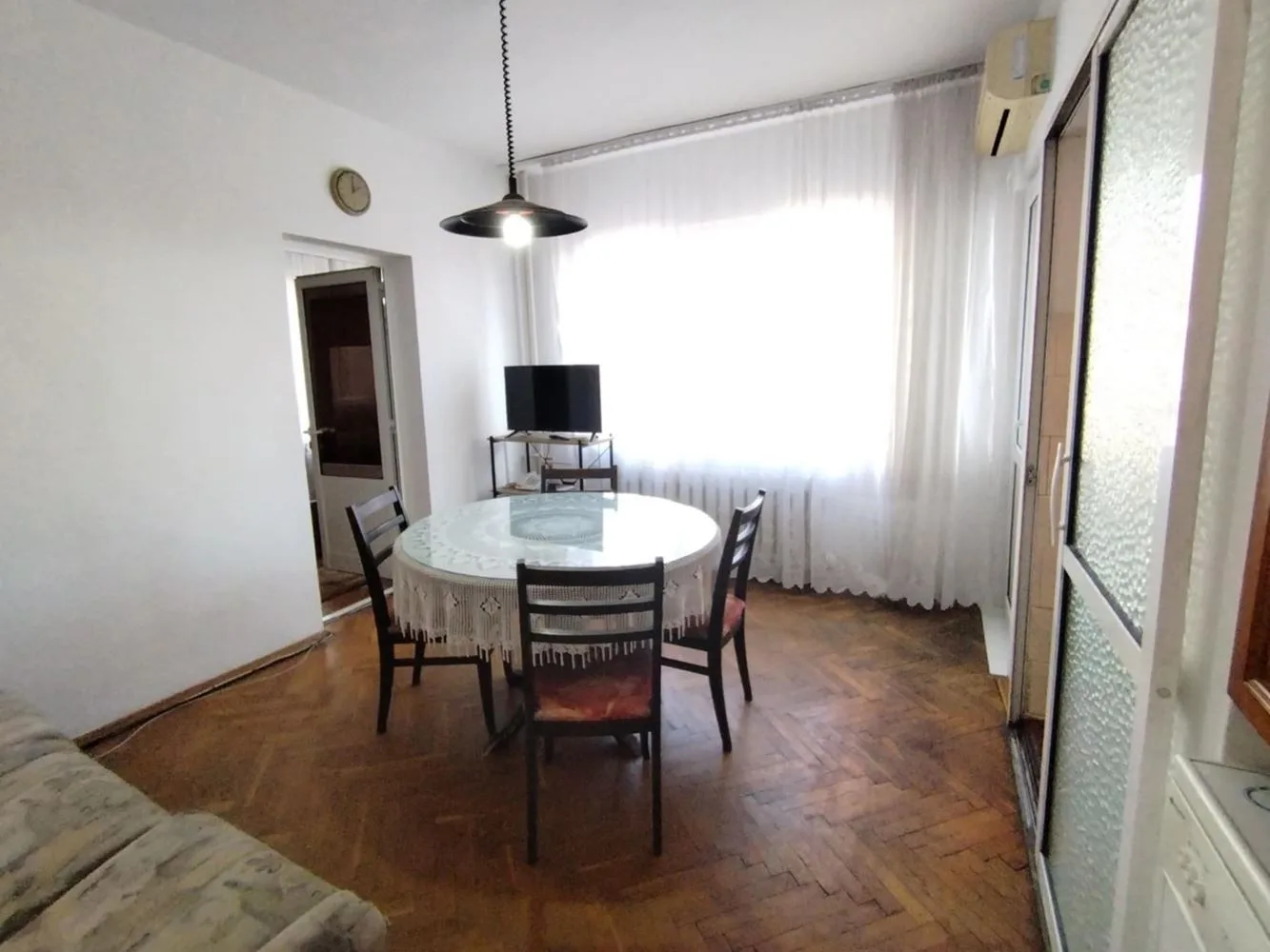 Largo, Dreizimmerwohnung, Backsteinbau, hervorragende Lage – 0. Stock Largo, Dreizimmerwohnung, Backsteinbau, hervorragende Etage – 0