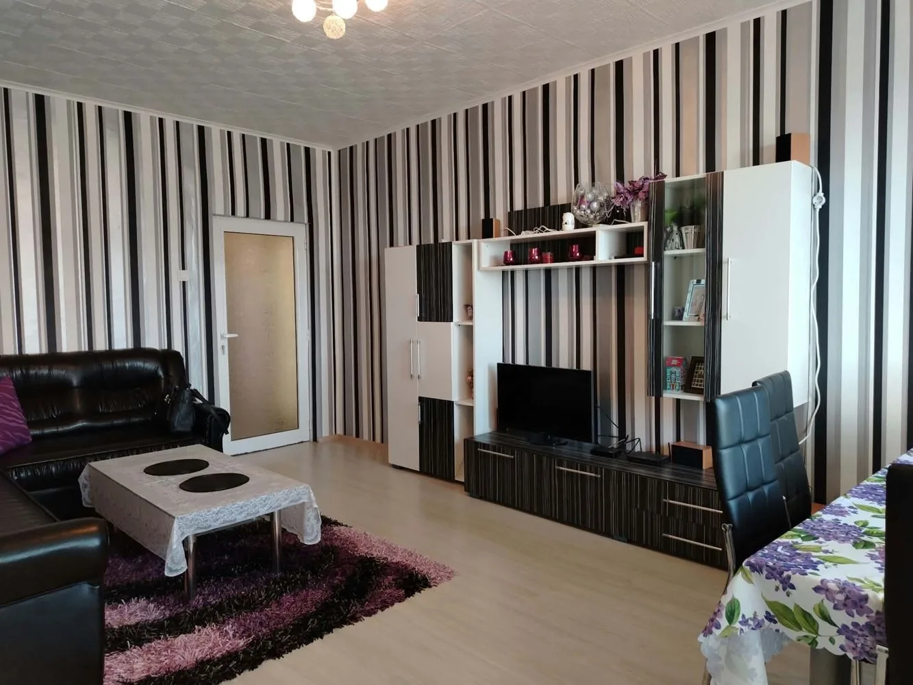 Dame Gruev Neighborhood, Spacious two-bedroom apartment with central heating and a wonderful panoramic view-0 Dame Gruev Neighborhood, Spacious two-bedroom apartment with central heating and a wonderful panoramic view - 0