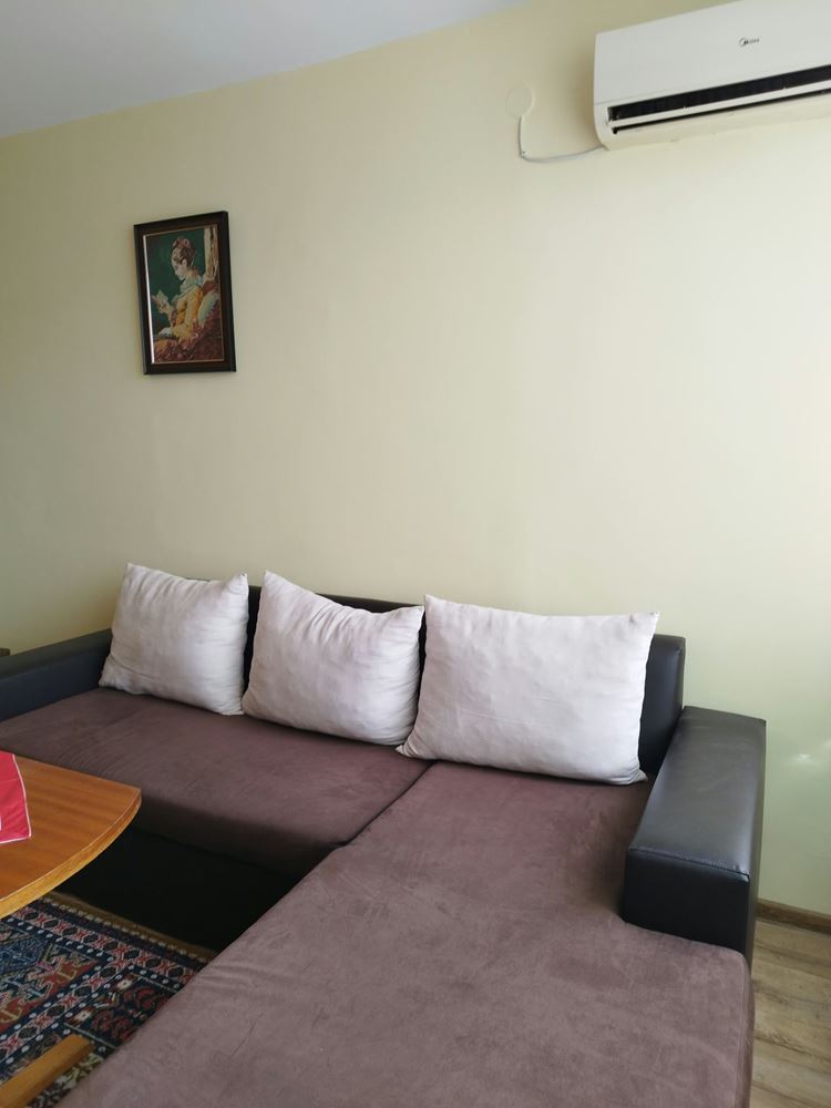 Stadtteil Druzhba, Dreizimmerwohnung – 0 Stadtteil Druzhba, Dreizimmerwohnung – 0
