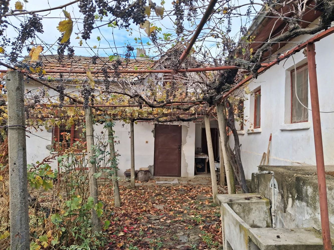 Dorf Gorno Aleksandrovo, Grundstück mit Haus und Nebengebäuden – 0 Dorf Gorno Aleksandrovo, Grundstück mit Haus und Nebengebäuden – 0
