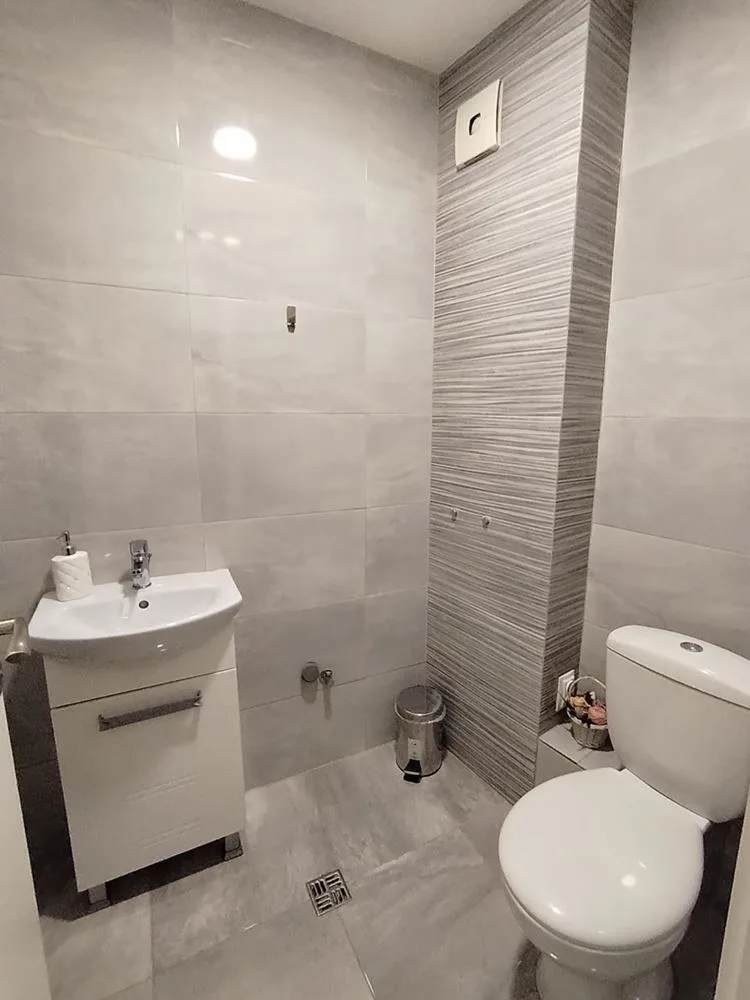 Luxuriöse Zwei-Zimmer-Wohnung zur Miete im TOP-Zentrum von Sliven - das beste Angebot auf dem Markt-0 Luxuriöse 3-Zimmer-Wohnung zur Miete im absoluten Zentrum von Sliven – das beste Angebot auf dem Markt – 0