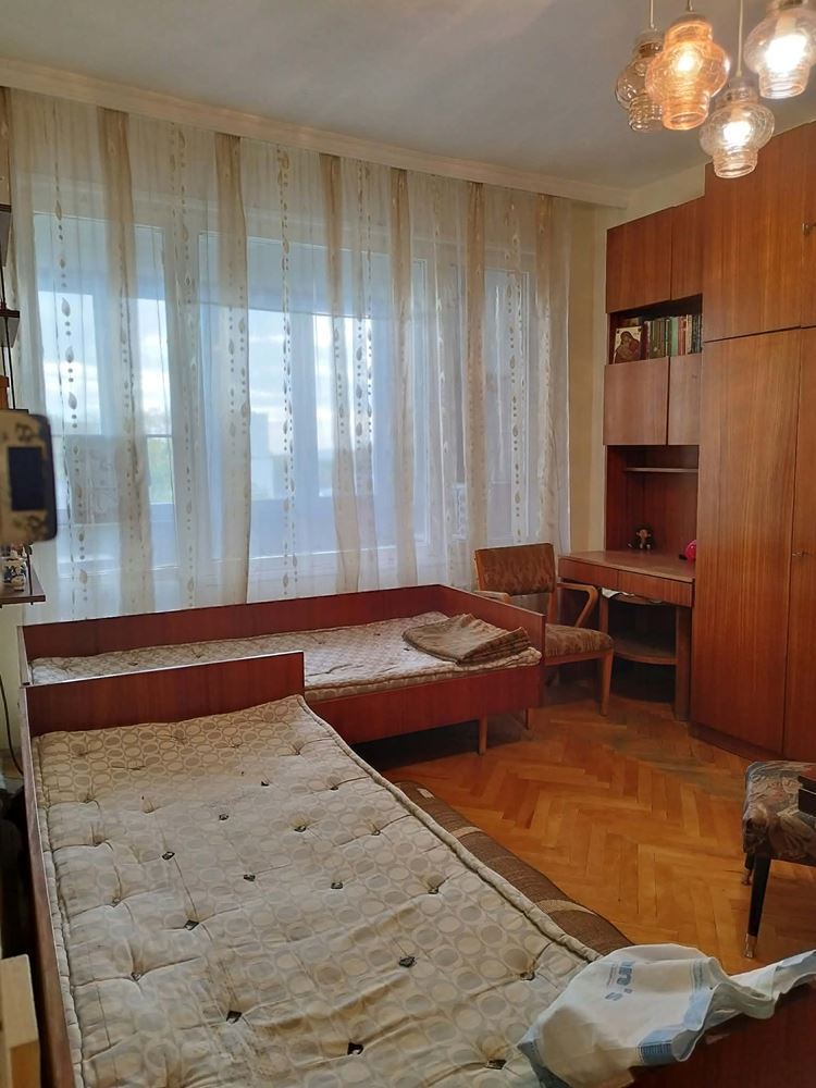 Център, в близост до Паспортна служба, Белия театър, хотел Сливен - 0