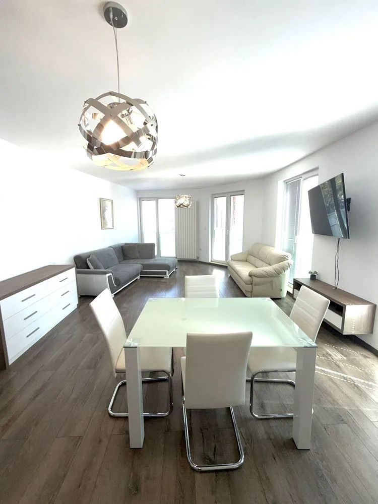 Luxuriöse Zwei-Zimmer-Wohnung zur Miete im TOP-Zentrum von Sliven - das beste Angebot auf dem Markt-0 Luxuriöse 3-Zimmer-Wohnung zur Miete im absoluten Zentrum von Sliven – das beste Angebot auf dem Markt – 0