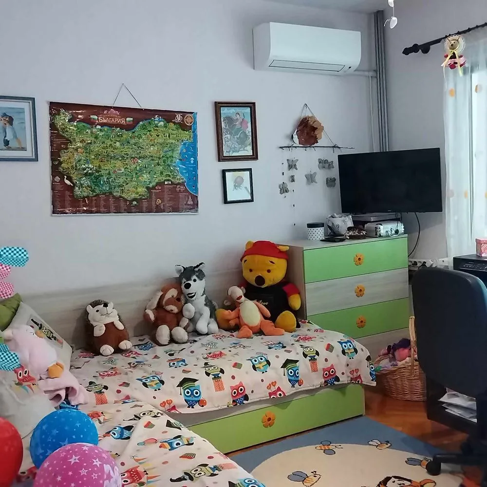 Zentrum-Hauptstraße Largo, ein Schlafzimmer Wohnung, in zwei Schlafzimmer umgewandelt, nach der Renovierung, möbliert-0 Zentrum – Hauptstraße Largo, Zweizimmerwohnung, zu einer Dreizimmerwohnung umgebaut, renoviert, möbliert – 0