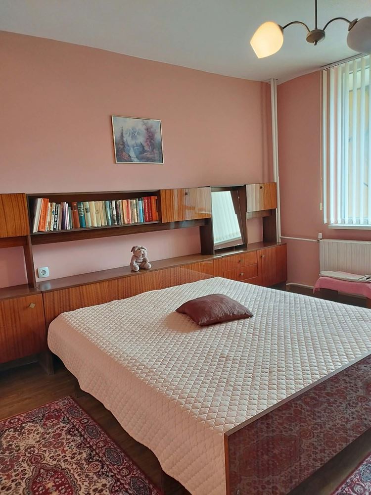 Stadtteil Druzhba, Dreizimmerwohnung – 0 Stadtteil Druzhba, Dreizimmerwohnung – 0