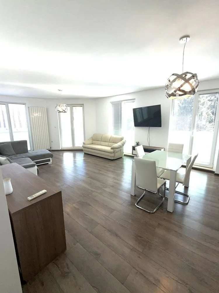 Luxuriöse Zwei-Zimmer-Wohnung zur Miete im TOP-Zentrum von Sliven - das beste Angebot auf dem Markt-0 Luxuriöse 3-Zimmer-Wohnung zur Miete im absoluten Zentrum von Sliven – das beste Angebot auf dem Markt – 0