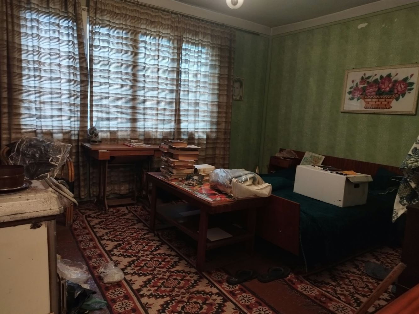 Етаж от къща на атрактивно място и 1/3 ид.част от двор-0 Етаж от къща на атрактивно място и 1/3 ид.част от двор - 0