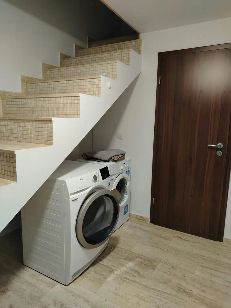 Stadtzentrum, Zweizimmerwohnung mit Garage, komplett möbliert, inkl. Nebenkosten, KEINE blaue Zone-0 Stadtzentrum, Zweizimmerwohnung mit Garage, komplett möbliert, inkl. Nebenkosten, KEINE blaue Zone – 0
