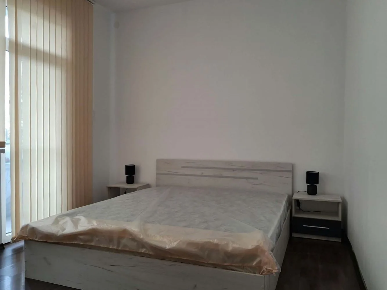 Downtown, Two-Bedroom Apartment, Fully Furnished, First Tenants, TETS-0 Downtown, Two-Bedroom Apartment, Fully Furnished, First Tenants, Central Heating - 0