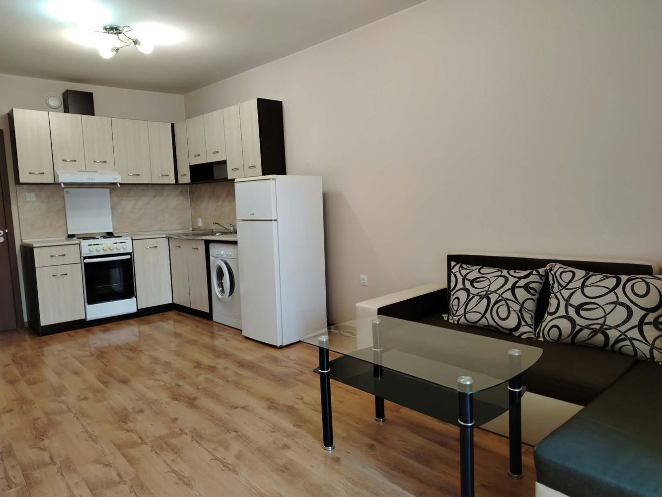 Neben den zwei Aslanes, Ein-Zimmer-Wohnung zur Miete, möbliert-0 In der Nähe von „Die beiden Aslan“, möblierte Zweizimmerwohnung zu vermieten – 0