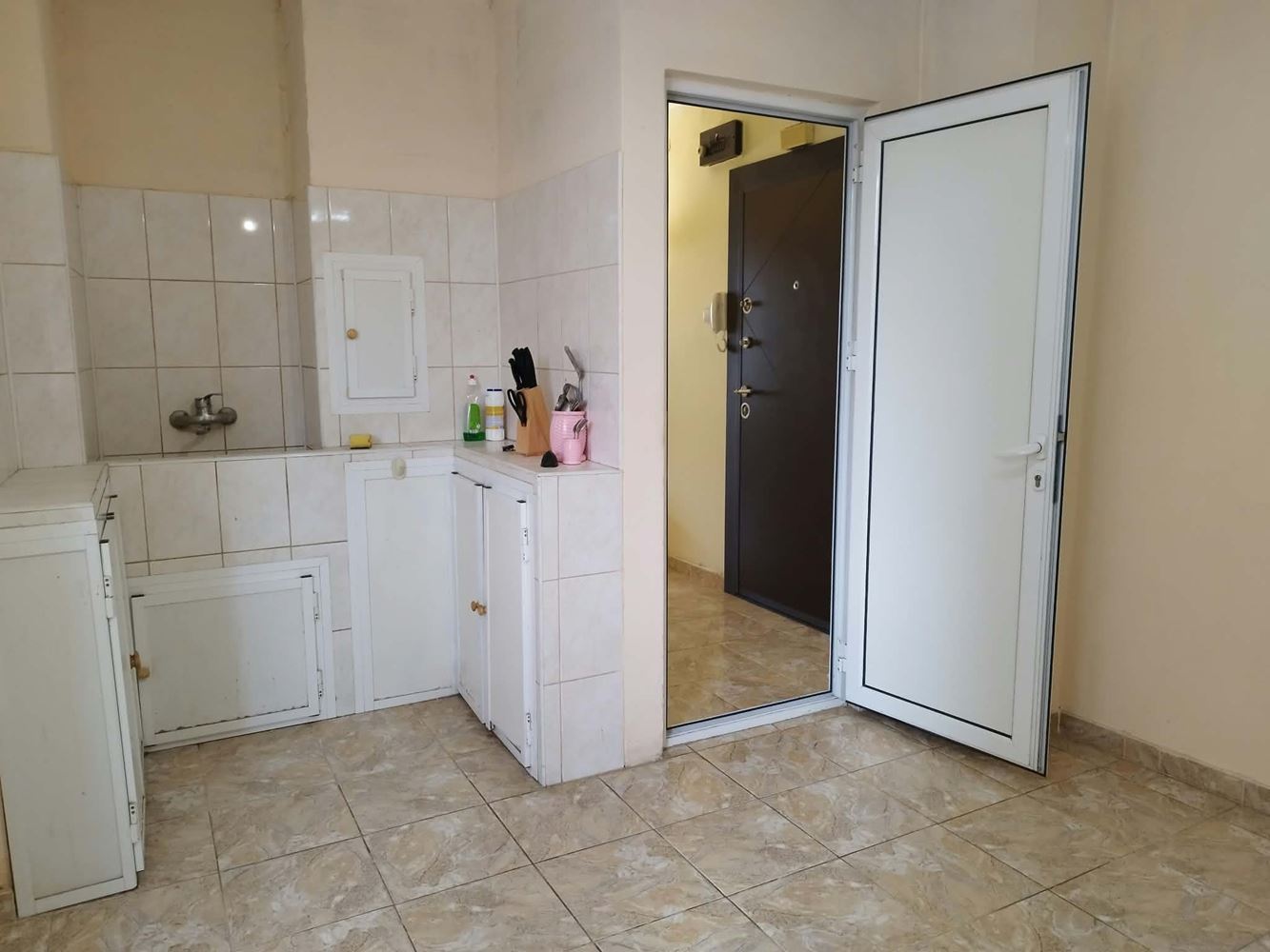 Stadtteil Druzhba, Dreizimmerwohnung – 0 Stadtteil Druzhba, Dreizimmerwohnung – 0