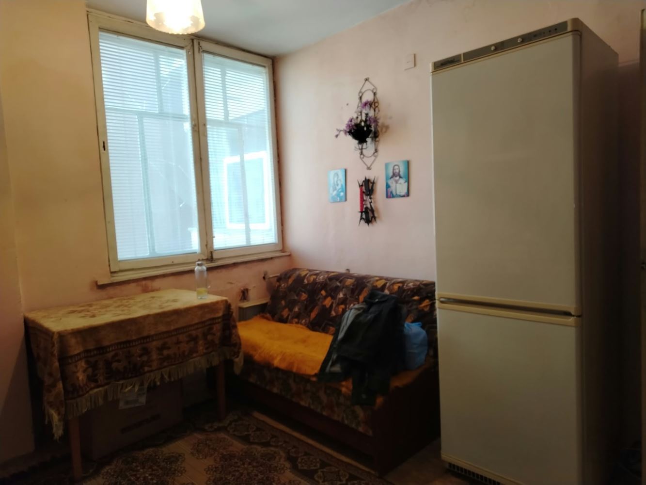 кв. Дружба, Двустаен апартамент, тухла, ТЕЦ, възможност за преустройство с 2 спални - 0