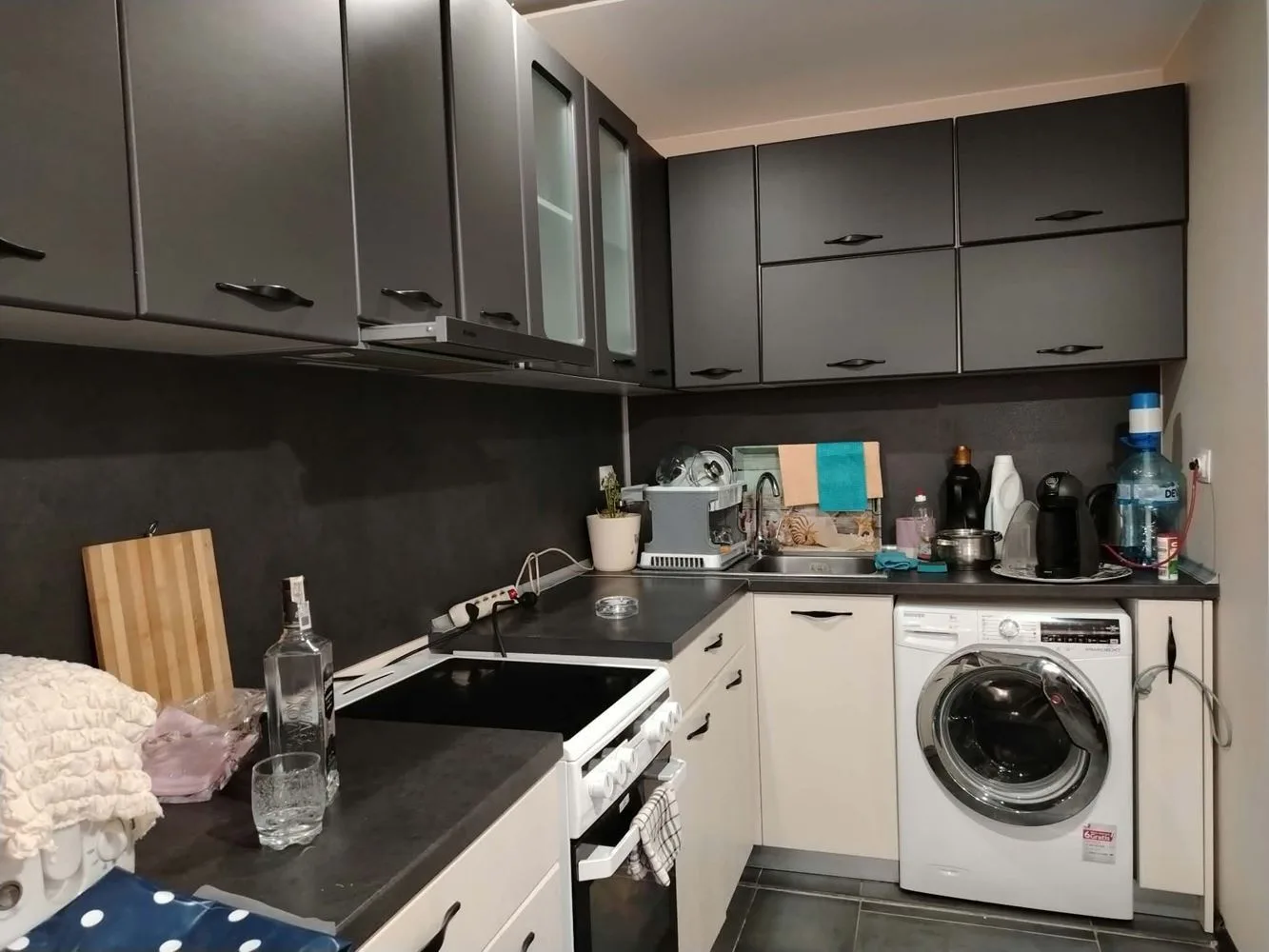 Gemütliches Studio, komplett möbliert, bezugsfertig – 0 Gemütliches Studio, komplett möbliert, bezugsfertig – 0